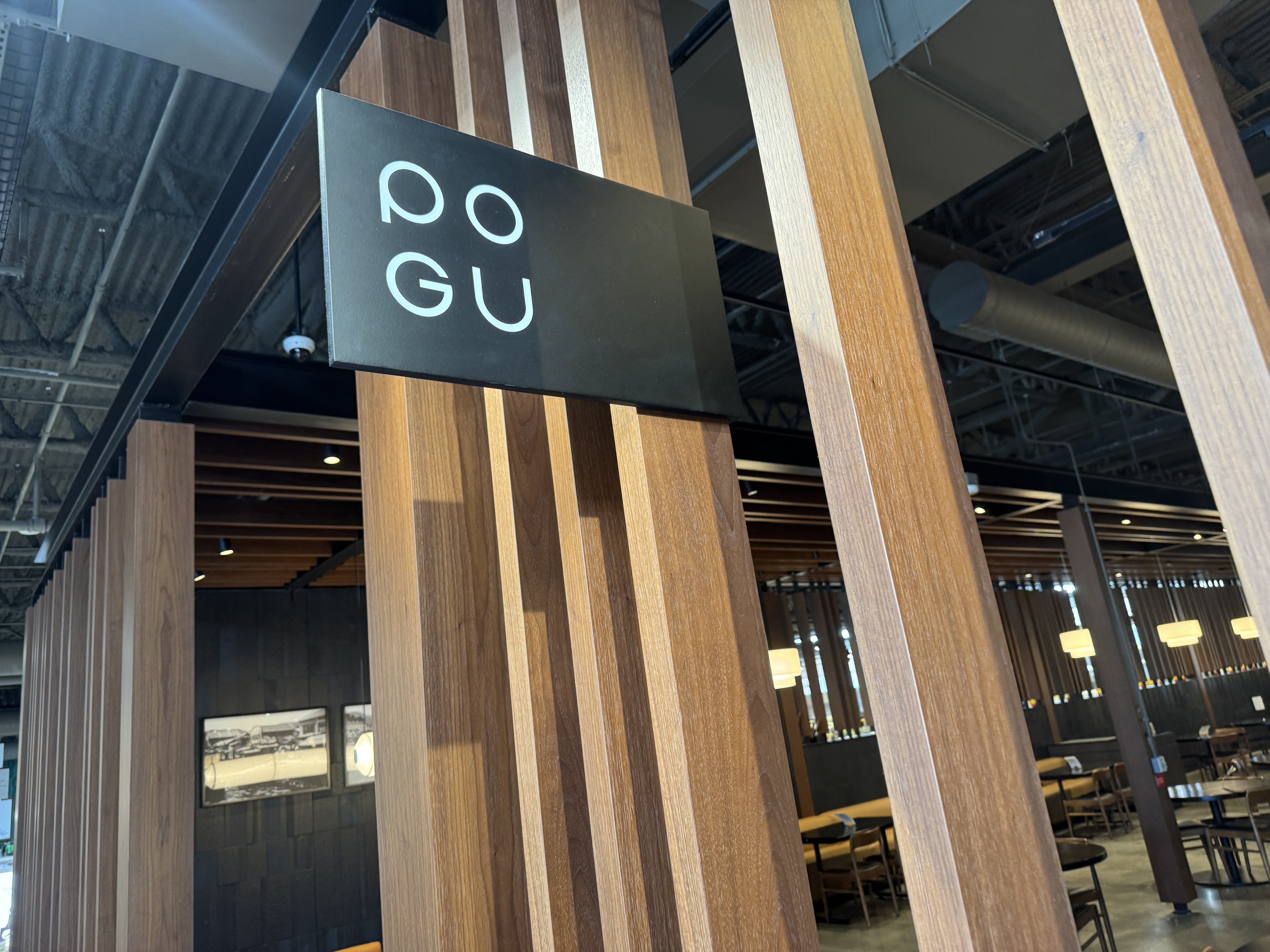 POGU restaurant blade sign