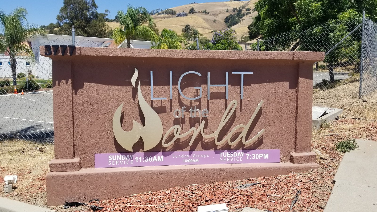 Light of the World church monument sign