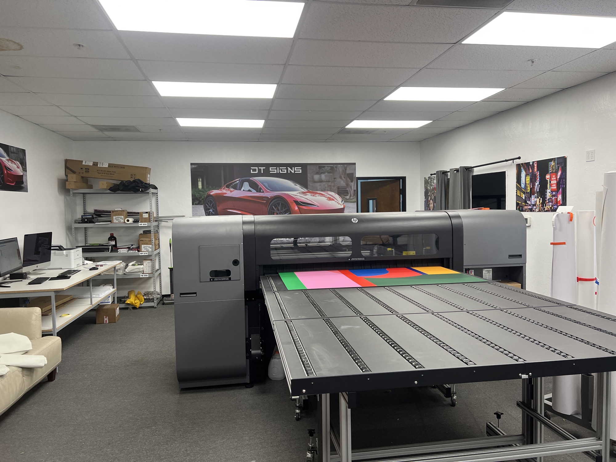 HP Latex flatbed printer
