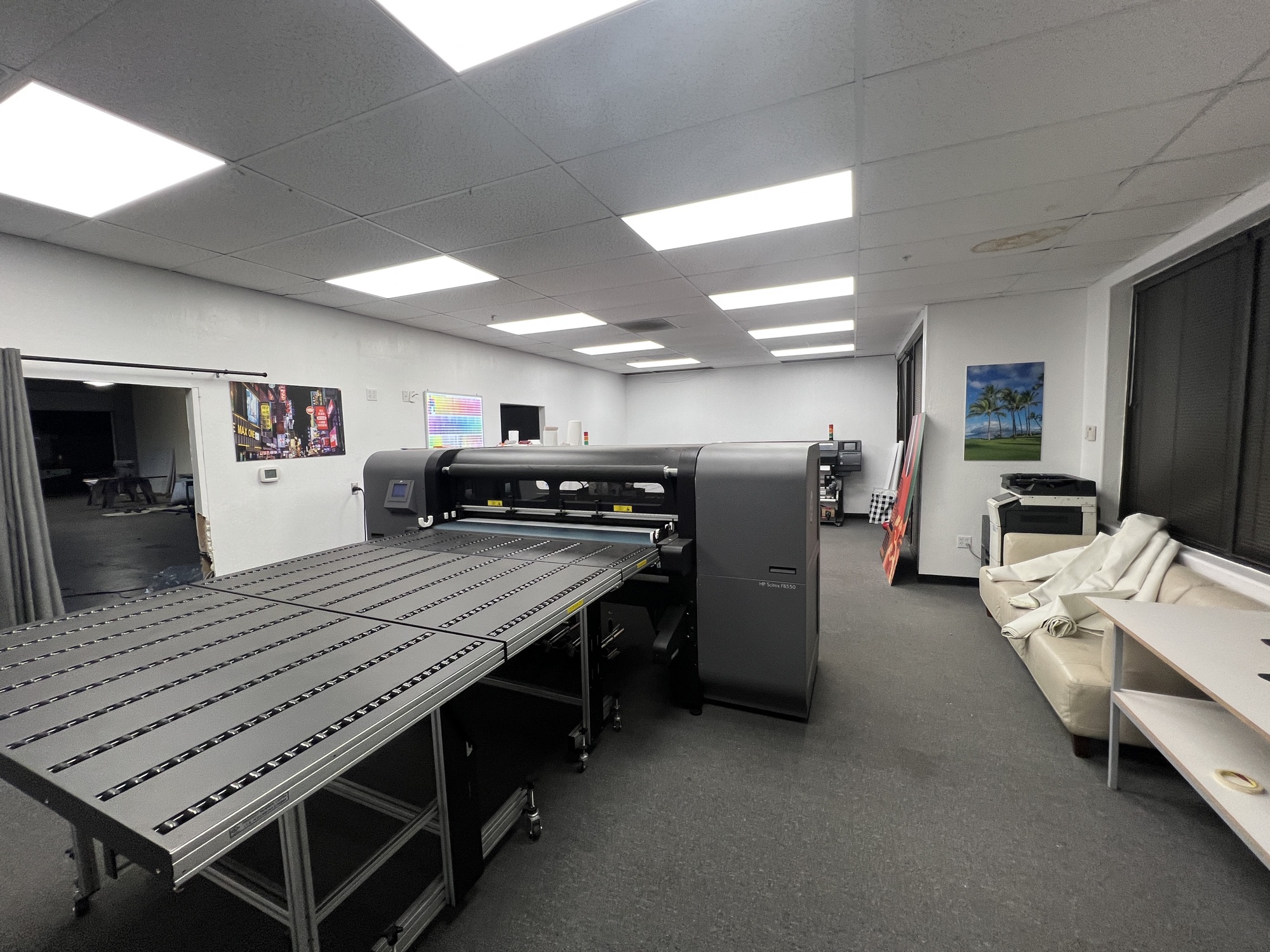 HP Scitex FB550 UV flatbed printer