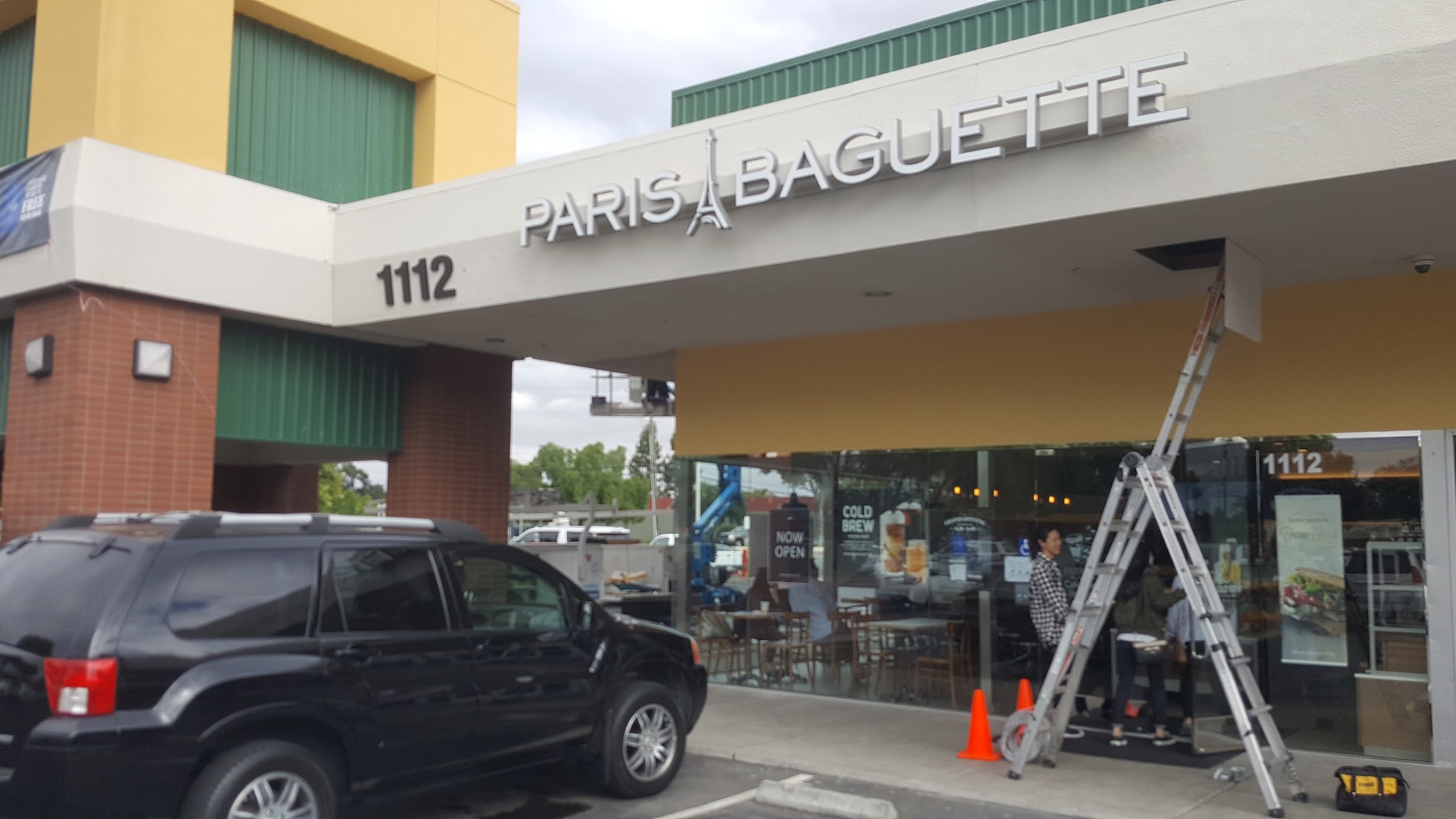 Paris Baguette San Jose Almaden storefront sign