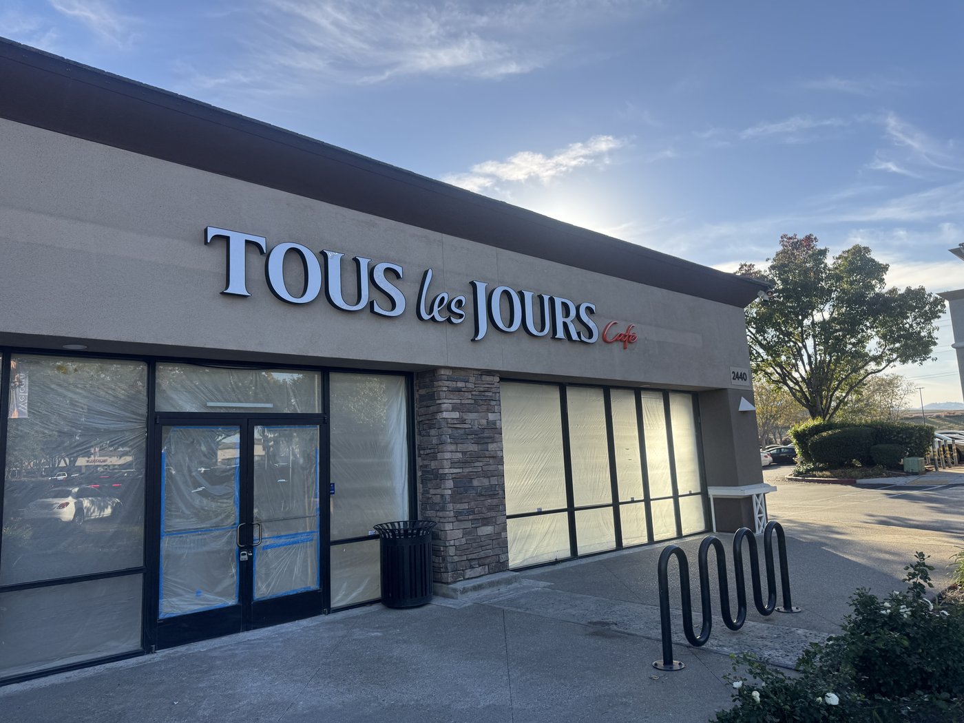 Tous les Jours Cafe channel letters
